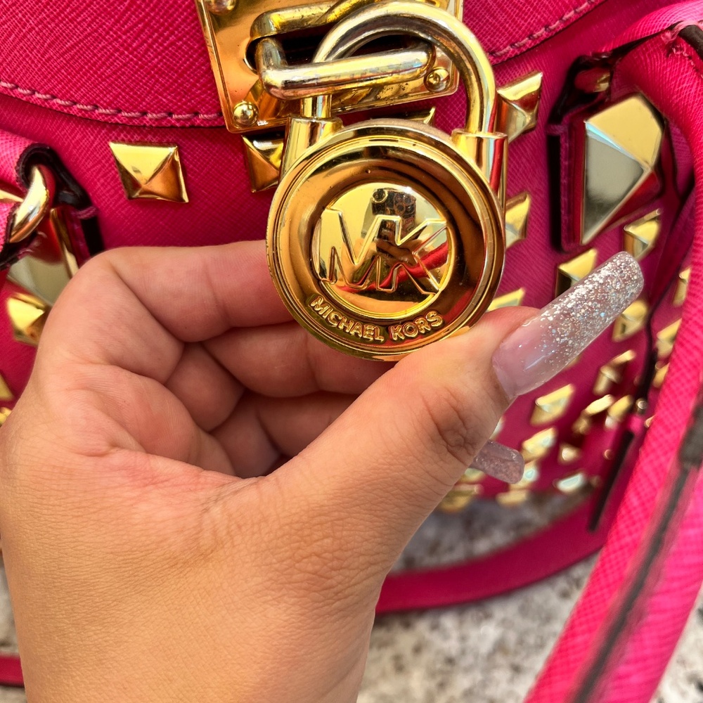 Authentic Hot pink gold studded, Michael Kors tote bag - Picture 2 of 5